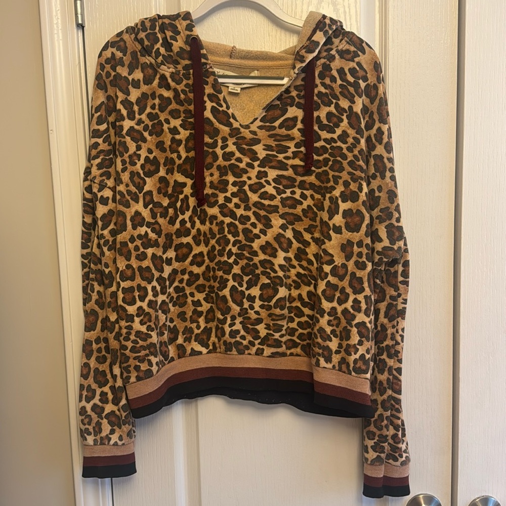 These Three Boutique Leopard Print Hoodie - size L